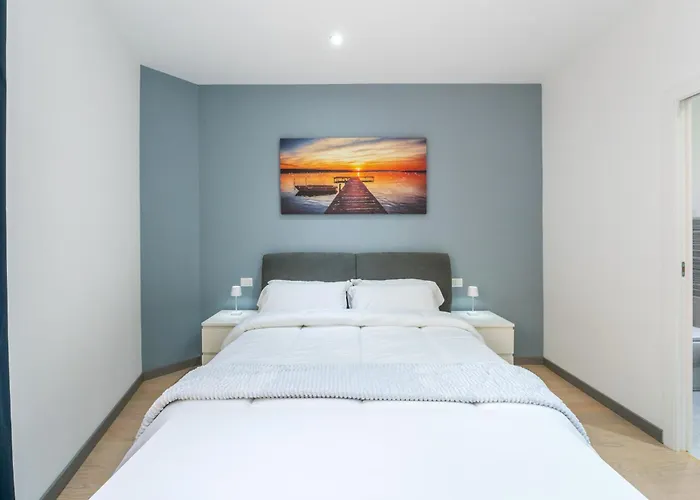 Silver Dream Cornelia, Elegant With Car Park Apartment Rome