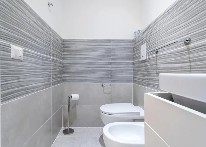 Silver Dream Cornelia, Elegant With Car Park Apartment